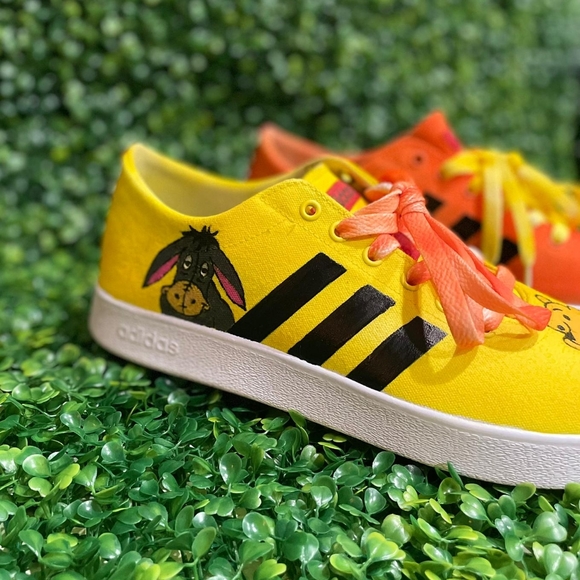 Adidas 8.5 custom winnie the pooh, only use ones - Picture 3 of 7